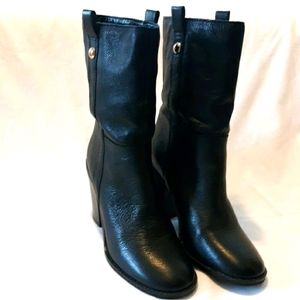 Nine West black leather pull up boot